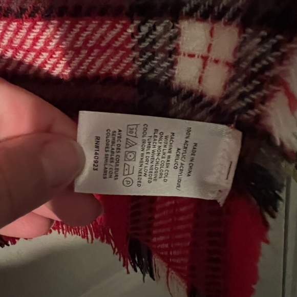 Loft poncho - Picture 3 of 3